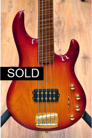 Ernie Ball Music Man BFR Stingray5 Special Fretless Fuego Ernie Ball Music Man BFR Stingray5 Special Fretless Fuego